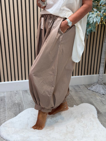 Cotton Balloon Leg Trouser with button detail