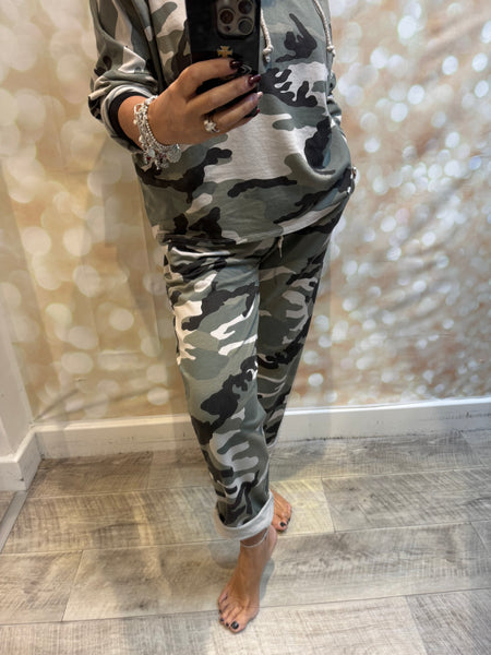 Camo Lounge / Jogger  set