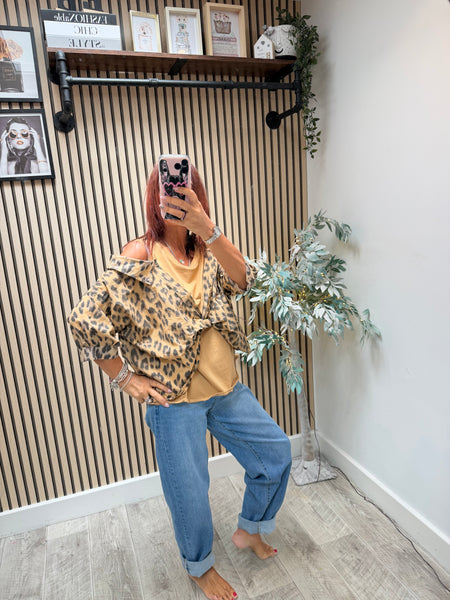Cold Shoulder Tshirt / Shirt