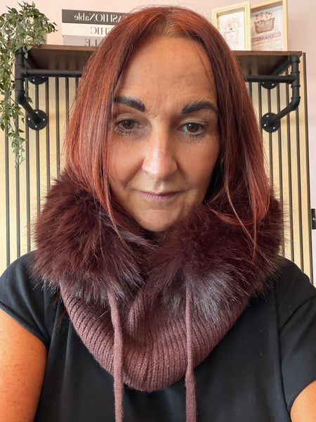 Fur Trim Snood