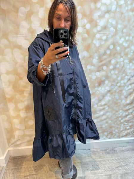 Hope Frill hem Hooded Mac