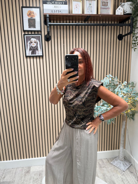 Camo Sleeveless T-shirt