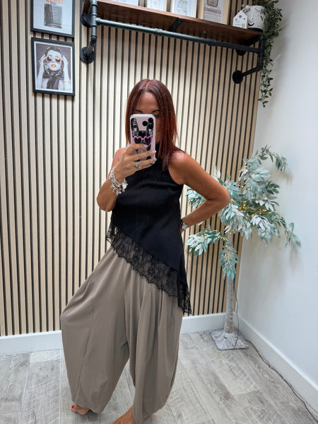 Fine knit Asymetric halter neck top