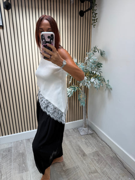 Fine knit Asymetric halter neck top