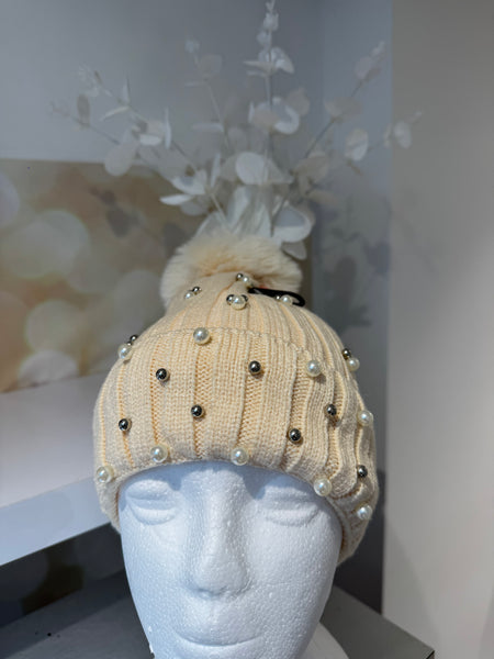 Pom Pom / embellished Bob hat