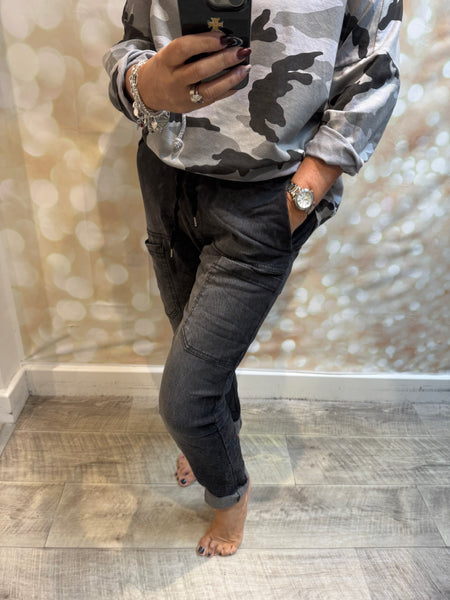 Studio Denim Pocket Jeans