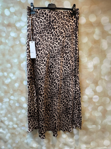 Studio Silky longline Skirt