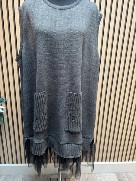 ID Curve Knitted  Sleeveless Tunic with Tulle Frill