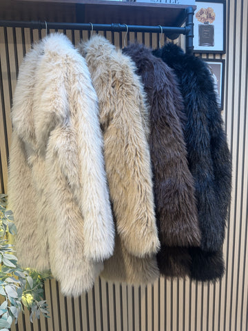 Luxe Fluffy  Midi Fur  Jacket