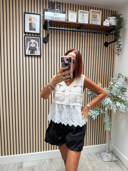 Crochet Embroidery anglais  Vest
