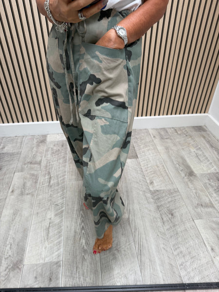Canvas balloon leg trousers