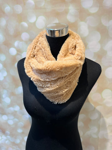 Fluffy Snood