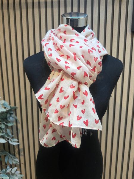 Heart design scarf