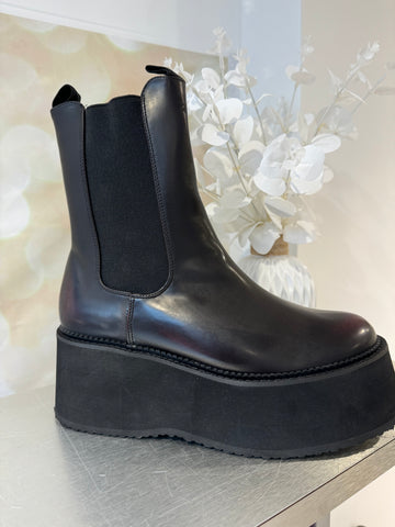 Platform Chelsea Boots