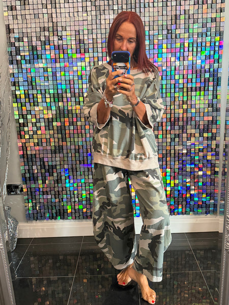 Camo Boxy Sweatshirt
