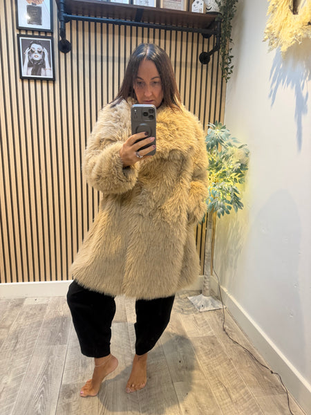 Luxe Fluffy  Midi Fur  Jacket