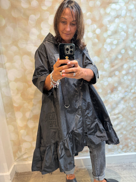 Hope Frill hem Hooded Mac