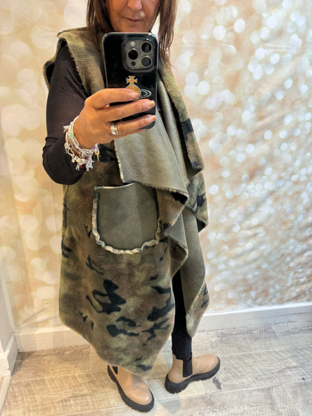 Studio Camo / Faux Suede waterfall Gilet