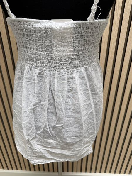 Crochet broderie anglaise top
