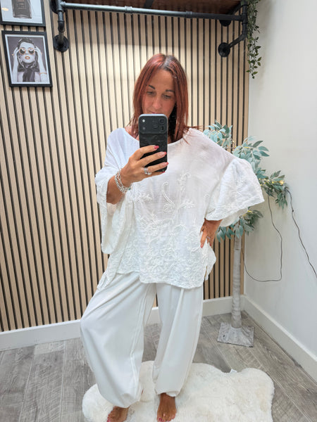 Embroidered Scalloped Hem Tunic/Top