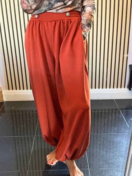 Balloon leg joggers