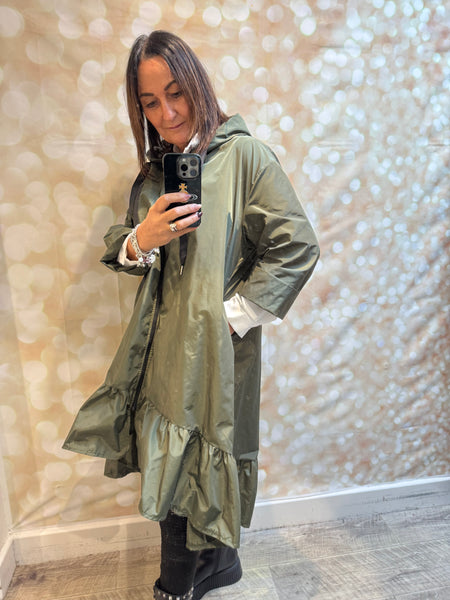 Hope Frill hem Hooded Mac