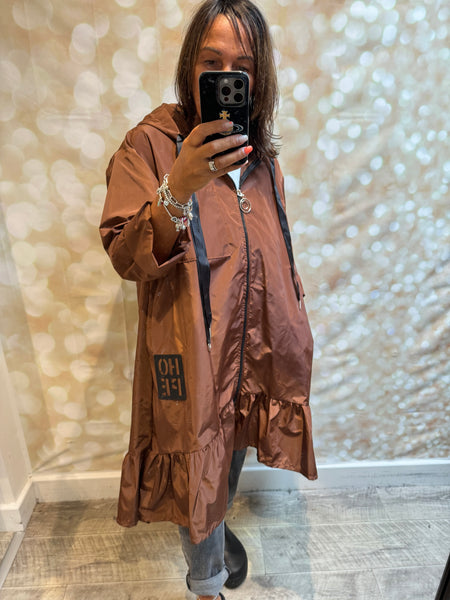 Hope Frill hem Hooded Mac