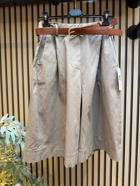 Smart Bermuda Shorts