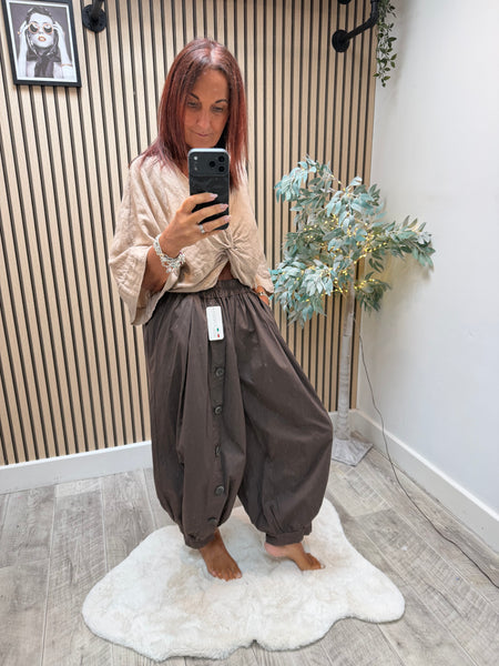 Cotton Balloon Leg Trouser with button detail