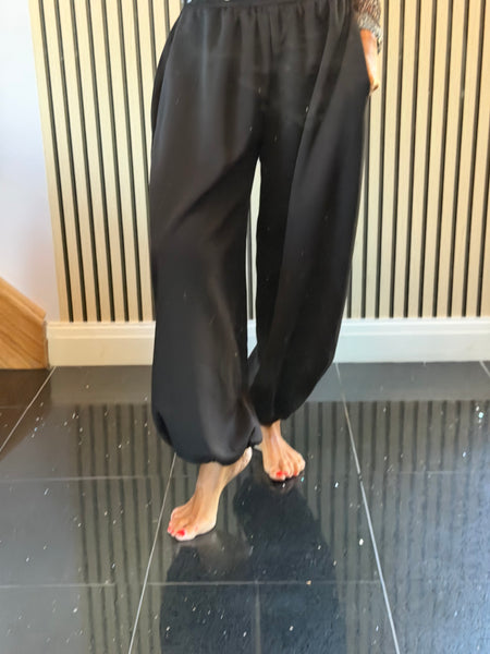 Balloon leg joggers