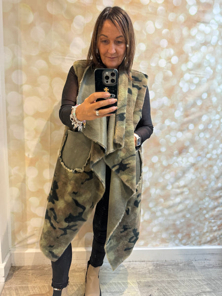 Studio Camo / Faux Suede waterfall Gilet