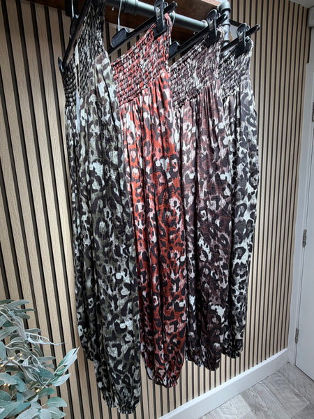 Wide waist Leopard BalloonTrousers