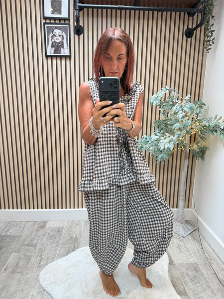 Gingham V neck top