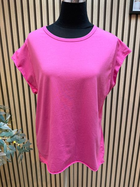 Studio Basic T-shirt