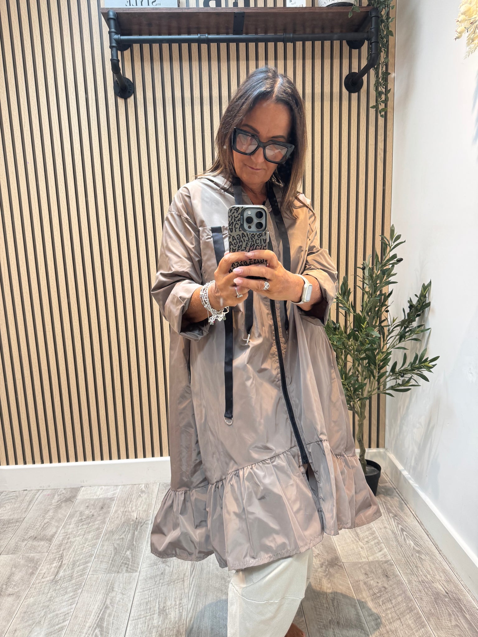 Frill hem Hooded Mac