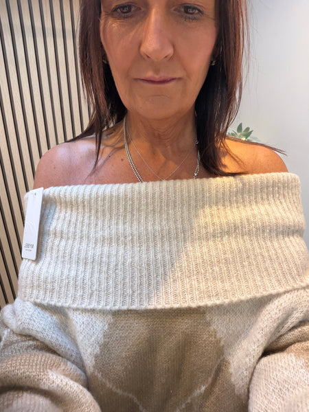 Chunky Knit knit Off the Shoulder Argyle Jumper