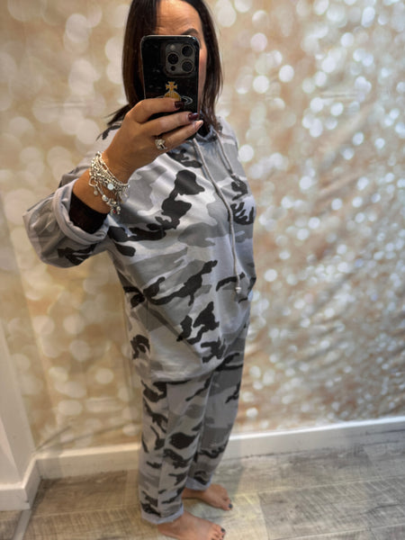 Camo Lounge / Jogger  set