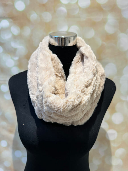 Fluffy Snood