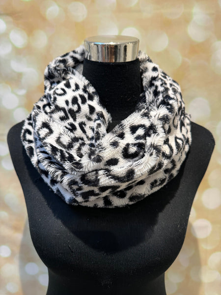 Fluffy Snood