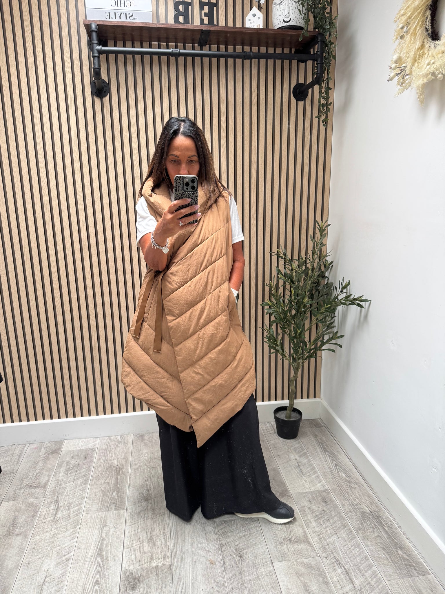 Fly Asymetric Quilted Gilet