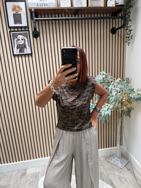 Camo Sleeveless T-shirt
