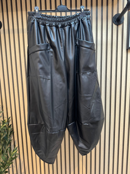 Studio Magic Pocket Trousers