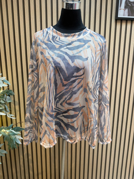 Curve Sheer Layering Top