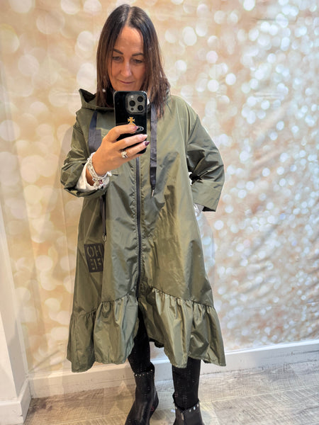 Hope Frill hem Hooded Mac