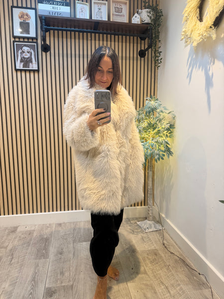 Luxe Fluffy  Midi Fur  Jacket