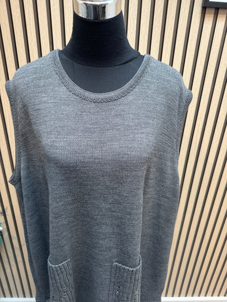 ID Curve Knitted  Sleeveless Tunic with Tulle Frill