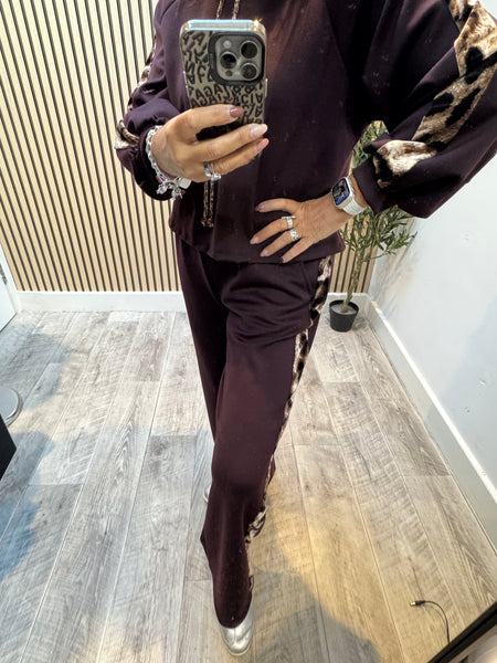 Studio Leopard Stripe Scuba Jogger  set