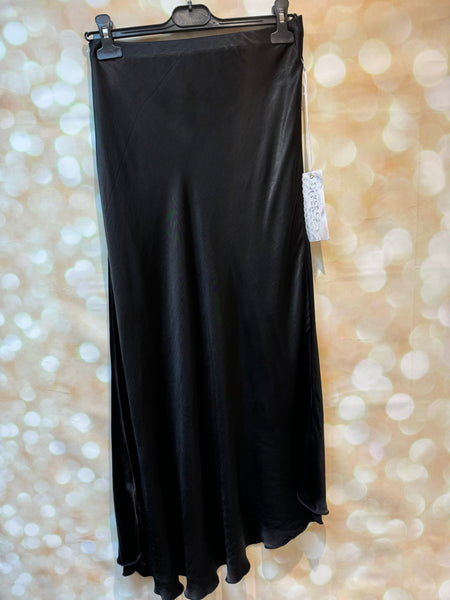 Studio Silky longline Skirt