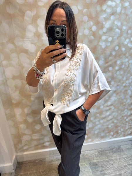 Applique Tie Front Cropped Shirt