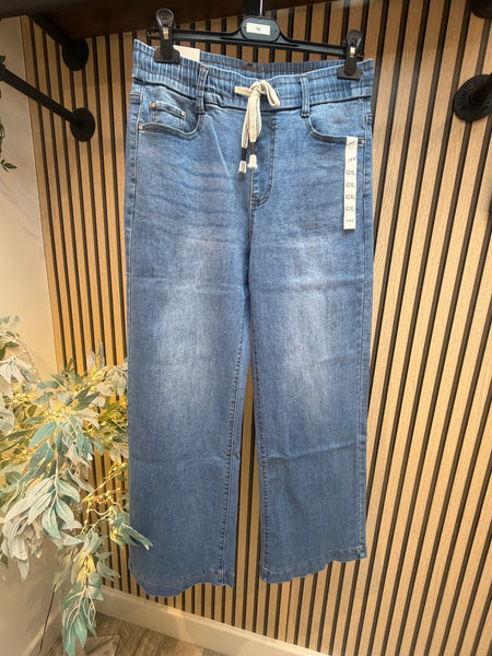Wide Leg Jogger Style Jeans